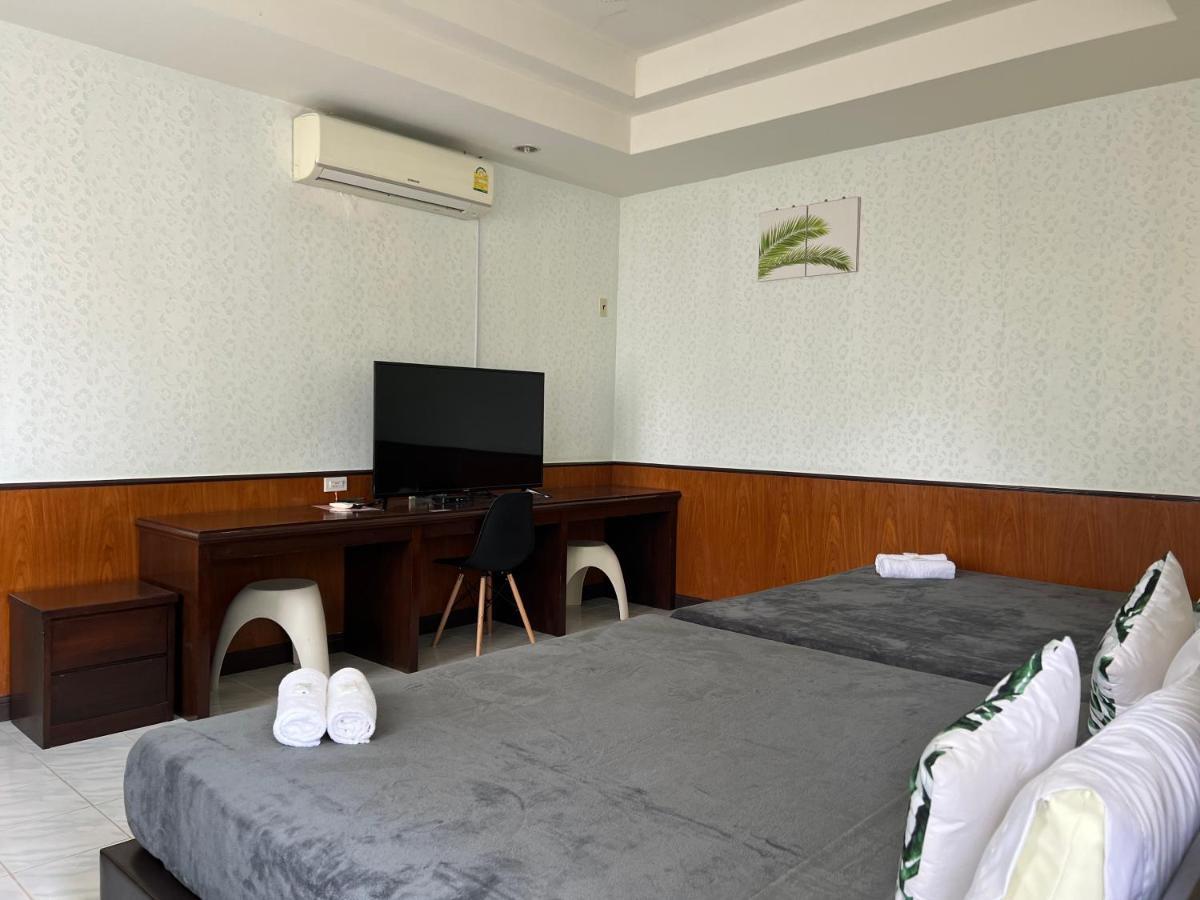 Suanpai Resort Саттахіп Екстер'єр фото